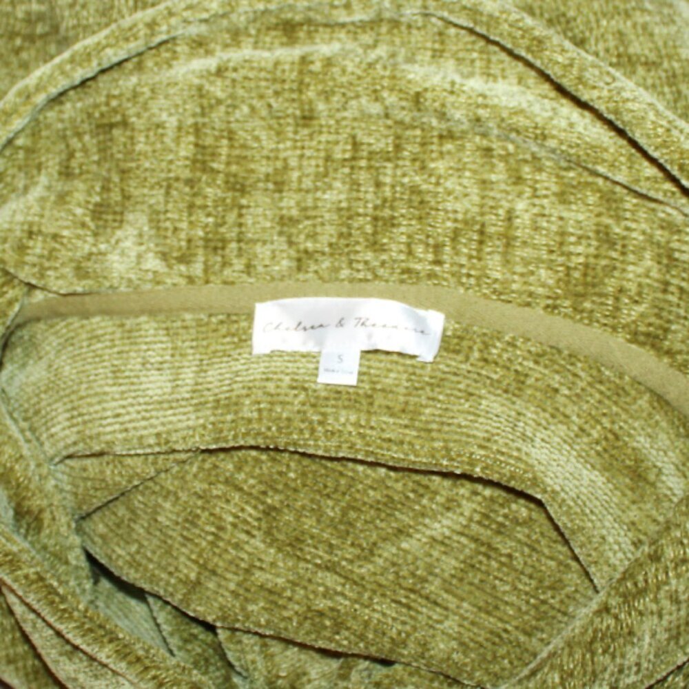 Chelsea & Theodore Green half button down Sweater Size Small - Picture 6 of 6